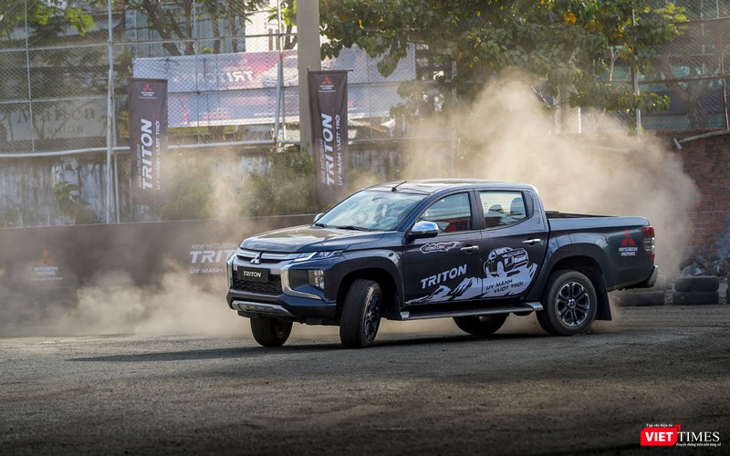 Mitsubishi Triton 2019 cho thấy đủ mạnh mẽ, cá tính và bền bỉ.