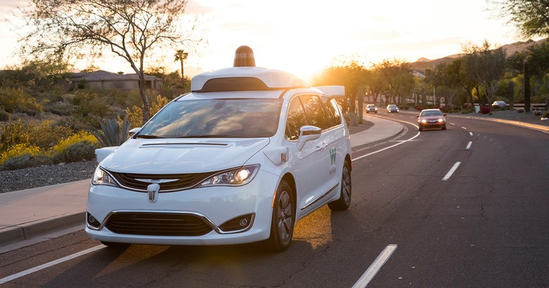 Waymo - công ty con của Google đã tung ra dịch vụ taxi tự lái tại Mỹ vào năm ngoái