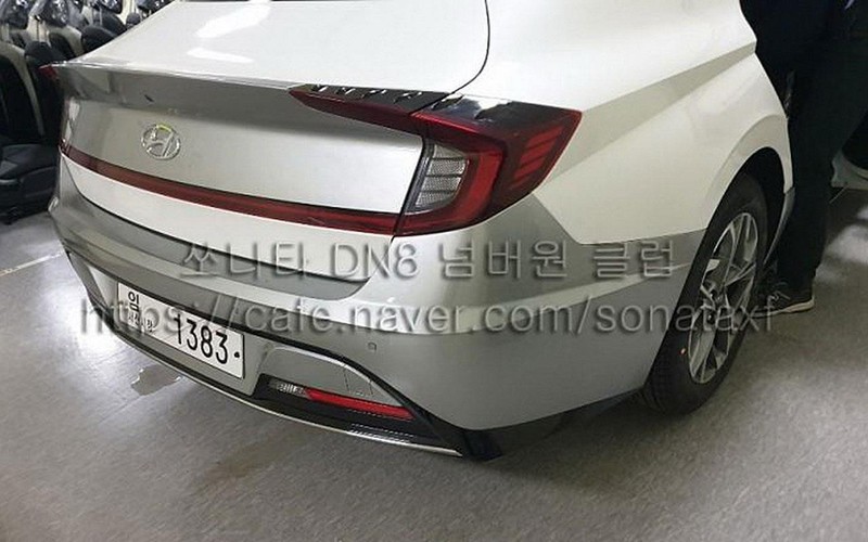 Hyundai Sonata 2020 thế hệ mới bất ngờ lộ thiết kế trước ngày ra mắt ảnh 3