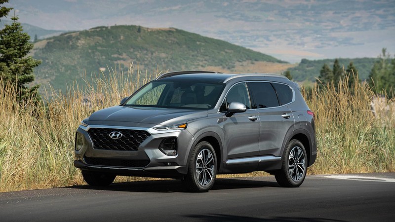 Các mẫu xe Hyundai gần như không giảm giá bán, mục tiêu của Hyundai Thành Công lúc này là làm sao giao xe đúng tiến độ trước nhu cầu quá lớn của thị trường. Các mẫu xe Hyundai gần như không giảm giá bán, mục tiêu của Hyundai Thành Công lúc này là làm sao giao xe đúng tiến độ trước nhu cầu quá lớn của thị trường.