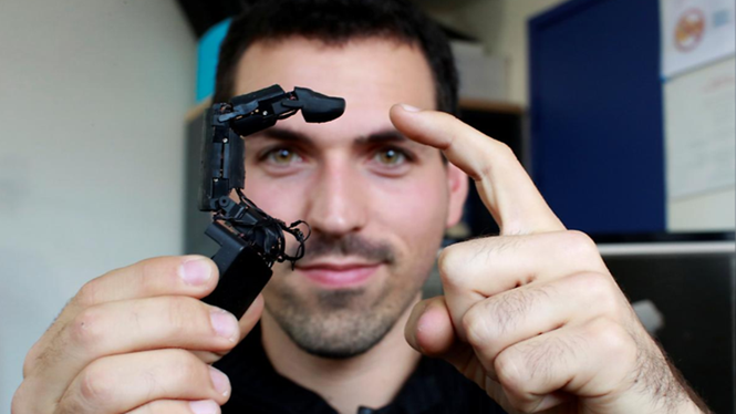 Độc lạ và đáng sợ robot… ngón tay ảnh 2 Độc lạ và đáng sợ robot… ngón tay - ảnh 3