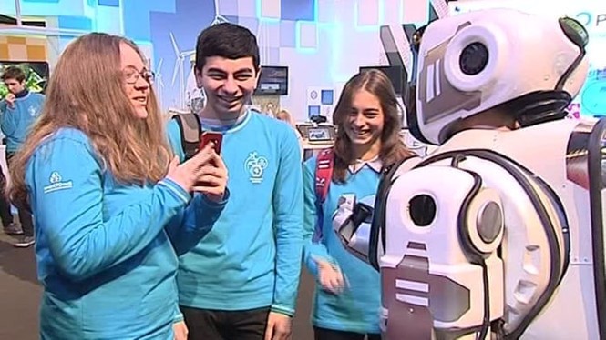 Siêu robot của Nga bị tố là đồ giả ảnh 2 Siêu robot của Nga bị tố là đồ giả - ảnh 2