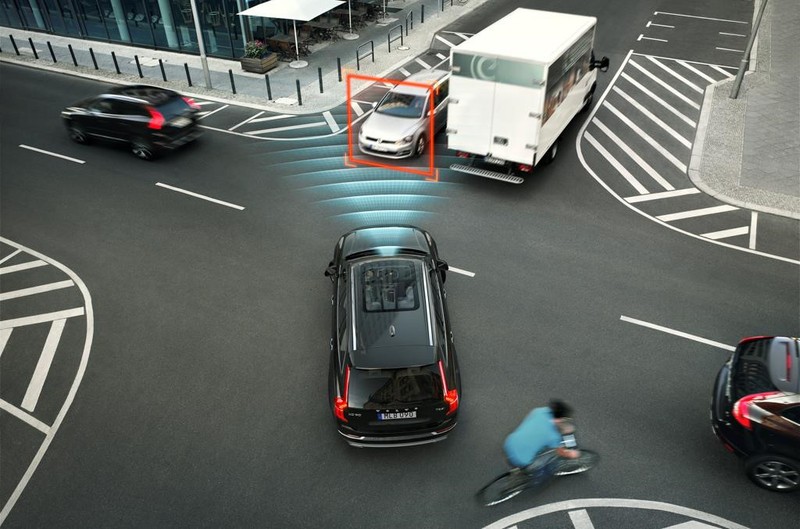 Oto cang nhieu cong nghe cang tro nen mat an toan? hinh anh 3 