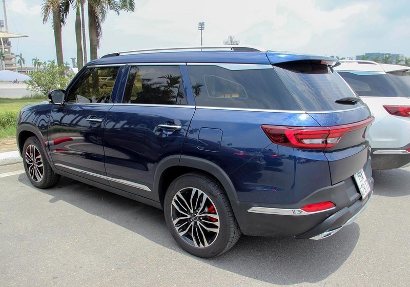 Thân xe to lớn, bệ vệ. Ảnh: Đình Phong