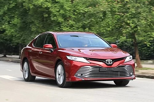 Camry, một mẫu sedan chuyển từ lắp ráp sang nhập khẩu Thái Lan từ 2019. Ảnh: Đức Huy