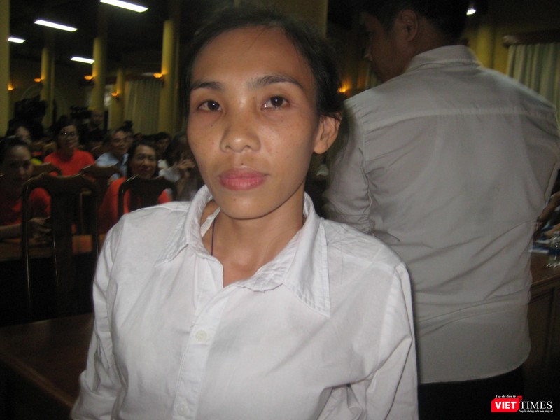 Chị Vương Thị Quyên - Đại sứ của chương trình "Chung tay xoa dịu nỗi đau da cam" năm 2019 Chị Vương Thị Quyên - Đại sứ của chương trình "Chung tay xoa dịu nỗi đau da cam" năm 2019