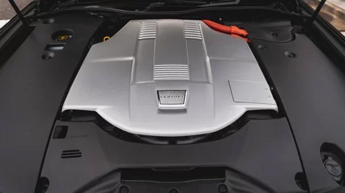 Thế hệ mới dùng động cơ V8 hybrid thay cho bản V12 trước đây Thế hệ mới dùng động cơ V8 hybrid thay cho bản V12 trước đây