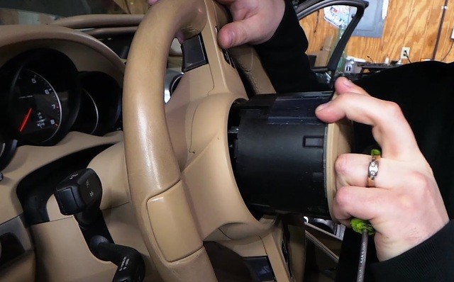 Hệ thống túi khí trên Porsche 911 phiên bản 2015 Hệ thống túi khí trên Porsche 911 phiên bản 2015