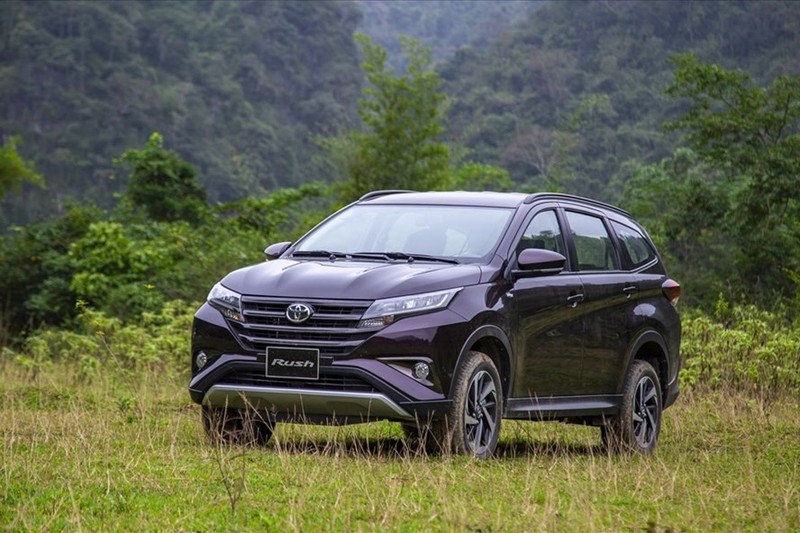 Toyota Rush từng được đại lý rao “bia kèm lạc” với giá trị gói phụ kiện là 80-100 triệu đồng/xe. Ảnh BD Toyota Rush từng được đại lý rao “bia kèm lạc” với giá trị gói phụ kiện là 80-100 triệu đồng/xe. Ảnh BD