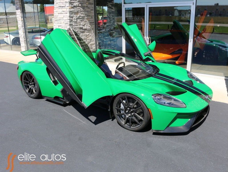 Chiếc xe Ford GT với cách mở cửa độc đáo