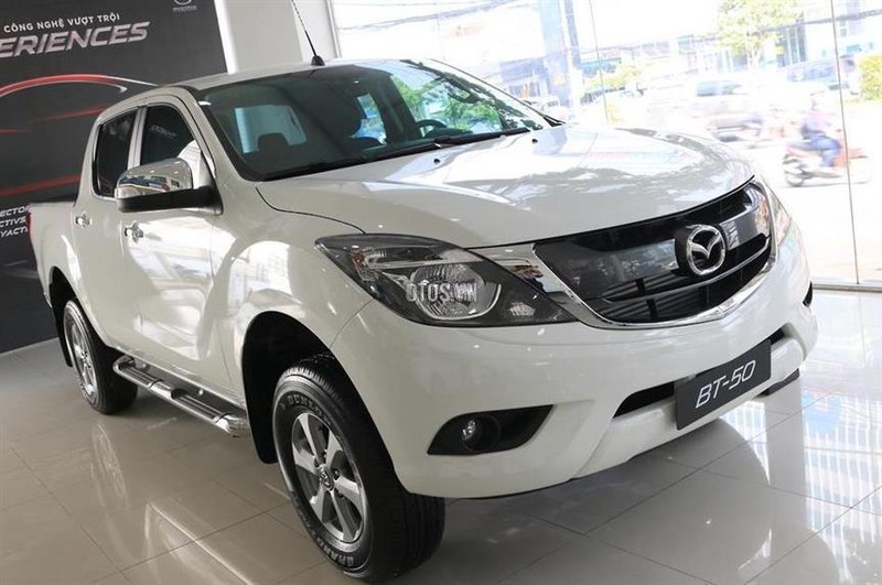 Hiện nay trên thị trường Việt, Mazda BT-50 có giá từ 590-749 triệu đồng