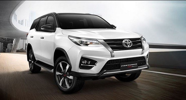 Phân khúc xe hạng trung. Ảnh B.D Phân khúc xe hạng trung. Ảnh B.D