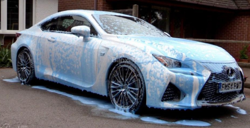 Nhược điểm của xe màu trắng là rất dễ bẩn và khó làm sạch. Ảnh BD Nhược điểm của xe màu trắng là rất dễ bẩn và khó làm sạch. Ảnh BD