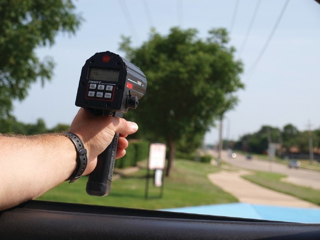 Mức phạt chạy quá tốc độ tại châu Âu có thể lên tới hàng trăm USD Mức phạt chạy quá tốc độ tại châu Âu có thể lên tới hàng trăm USD