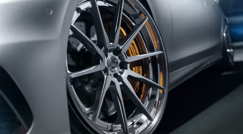 Lốp xe bị thiếu áp suất sẽ làm tăng lực ma sát với mặt đường. Ảnh ST Lốp xe bị thiếu áp suất sẽ làm tăng lực ma sát với mặt đường. Ảnh ST