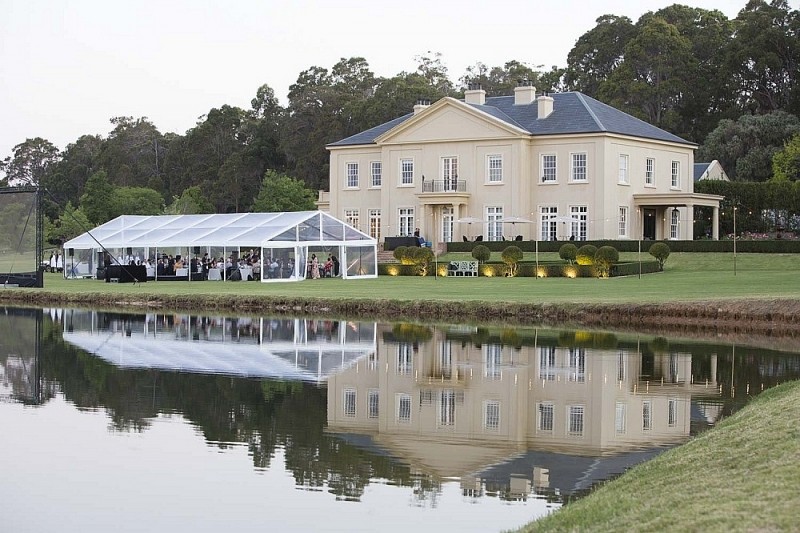 Bữa tối tại Fraser Gallop Estate với Bếp trưởng Nelly Robinson Bữa tối tại Fraser Gallop Estate với Bếp trưởng Nelly Robinson