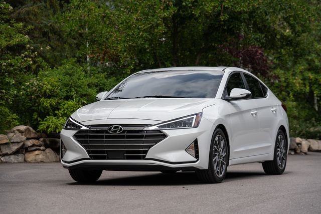 Mẫu Hyundai Elantra 2019