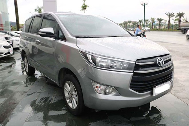Một chiếc Toyota Innova phiên bản 2.0E số sàn đời 2016 có giá trên dưới 600 triệu đồng Một chiếc Toyota Innova phiên bản 2.0E số sàn đời 2016 có giá trên dưới 600 triệu đồng