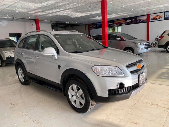 Chevrolet Captiva - mẫu xe cũ hiếm hoi có giá bán 200 triệu đồng nhưng có tới 7 chỗ ngồi