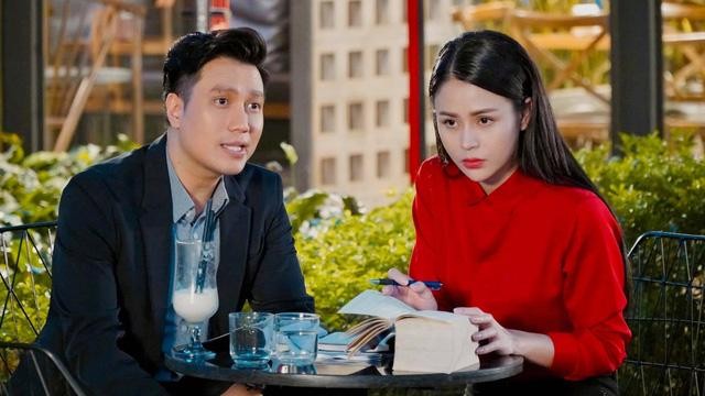 Một cảnh trong bộ phim "Hướng dương ngược nắng" đang được VTV3 phát sóng rất thu hút đông đảo khán giả truyền hình cả nước. Một cảnh trong bộ phim "Hướng dương ngược nắng" đang được VTV3 phát sóng rất thu hút đông đảo khán giả truyền hình cả nước.