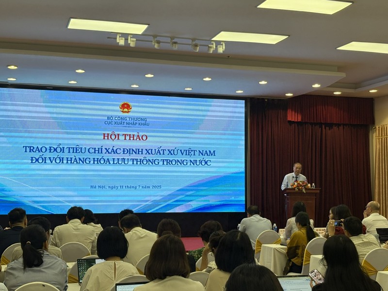 Ông Nguyễn Anh Sơn – Cục trưởng Cục Xuất nhập khẩu (Bộ Công Thương) phát biểu tại Hội thảo. Ảnh: Bảo Trâm N1.jpg