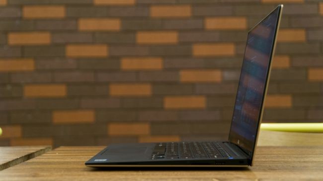 Laptop Dell XPS 13: Có xứng với mức giá khởi điểm 800 USD? ảnh 3 Laptop Dell XPS 13: Có xứng với mức giá khởi điểm 800 USD? ảnh 3