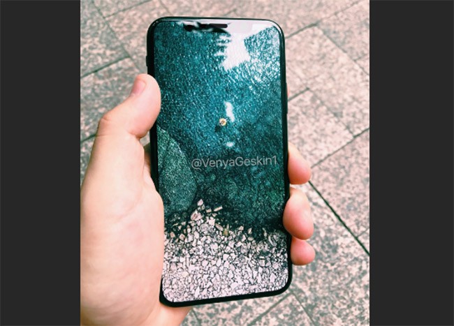 Mô hình iPhone 8 sống động như thật