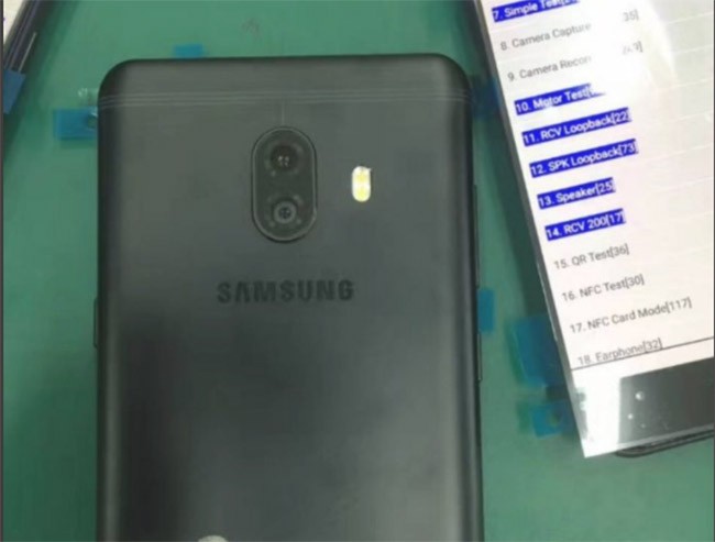 Galaxy C10 có thể là chiếc điện thoại đầu tiên mà Samsung ra mắt có máy ảnh kép