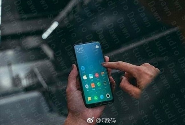 Hình ảnh Xiaomi Mi MIX 2 (ảnh: Phone Arena)