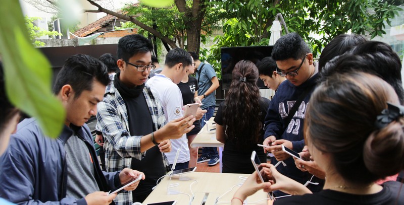 Trải nghiệm chụp ảnh, “chiến” game Liên Quân Mobile với Oppo F5 ảnh 5