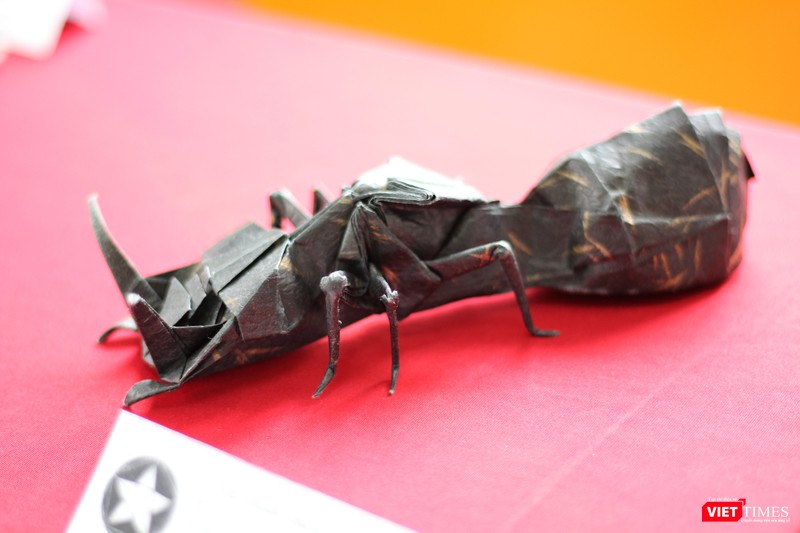 Chiêm ngưỡng các tác phẩm gấp giấy qua đôi bàn tay tài hoa của nghệ nhân Việt Nam ảnh 14