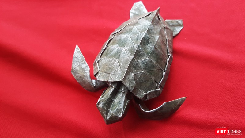 Chiêm ngưỡng các tác phẩm gấp giấy qua đôi bàn tay tài hoa của nghệ nhân Việt Nam ảnh 18