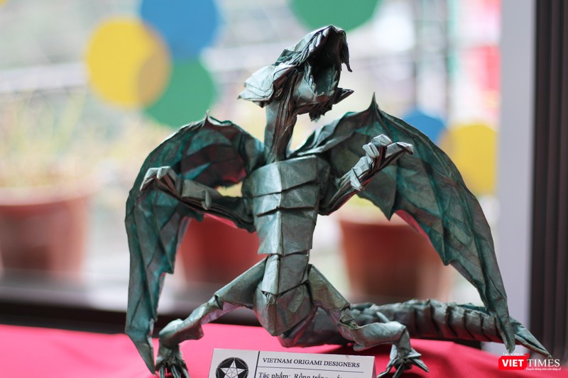 Chiêm ngưỡng các tác phẩm gấp giấy qua đôi bàn tay tài hoa của nghệ nhân Việt Nam ảnh 19