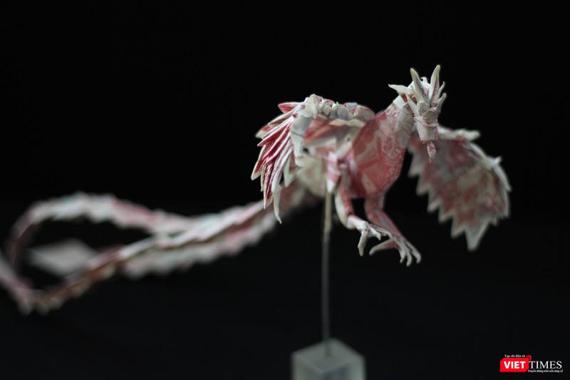 Chiêm ngưỡng các tác phẩm gấp giấy qua đôi bàn tay tài hoa của nghệ nhân Việt Nam ảnh 20