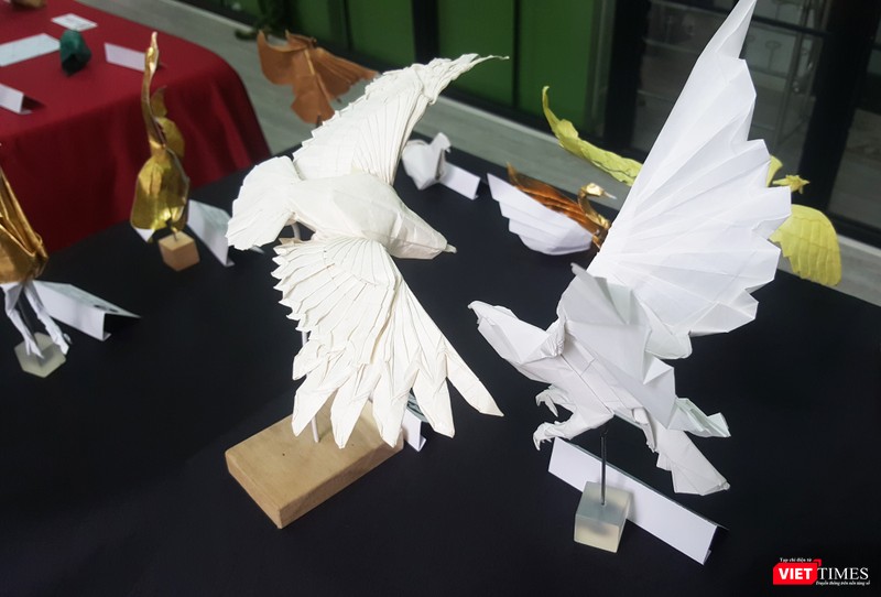 Chiêm ngưỡng các tác phẩm gấp giấy qua đôi bàn tay tài hoa của nghệ nhân Việt Nam ảnh 2
