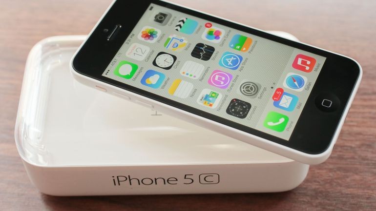 iPhone 5c (ảnh CNET)