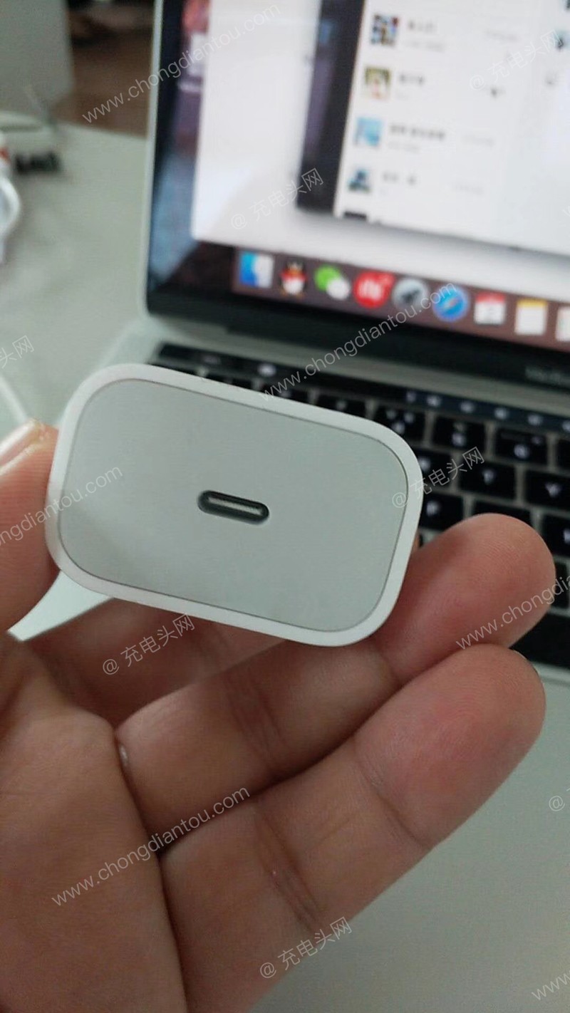 Củ sạc iPhone dùng cổng USB-C Củ sạc iPhone dùng cổng USB-C