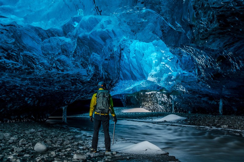 Mặc kẹt trong hang động có thể gây ra những sang chấn tâm lý về lâu dài (ảnh: Mindthetrip)