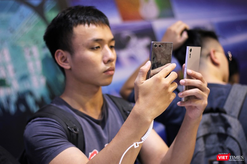 Thử khả năng chụp ảnh của hai mẫu điện thoại