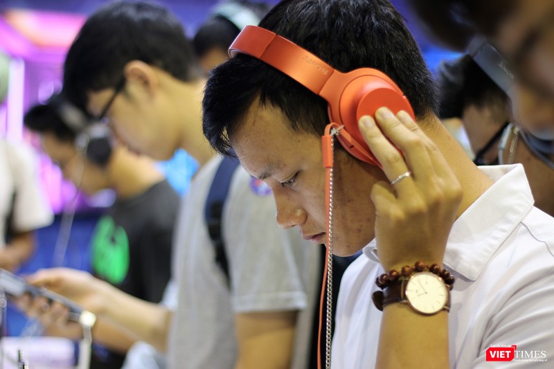 Trải nghiệm tai nghe Sony