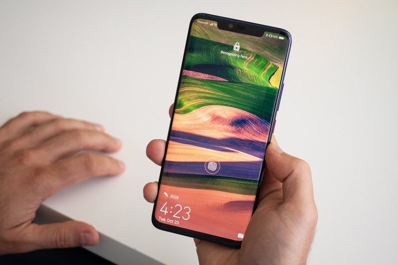 (ảnh: Phone Arena) (ảnh: Phone Arena)