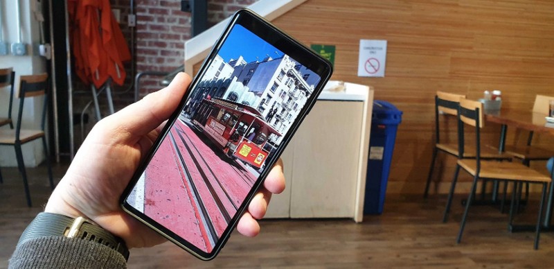 Galaxy S10 “có họ hàng” với Bphone 3? ảnh 2