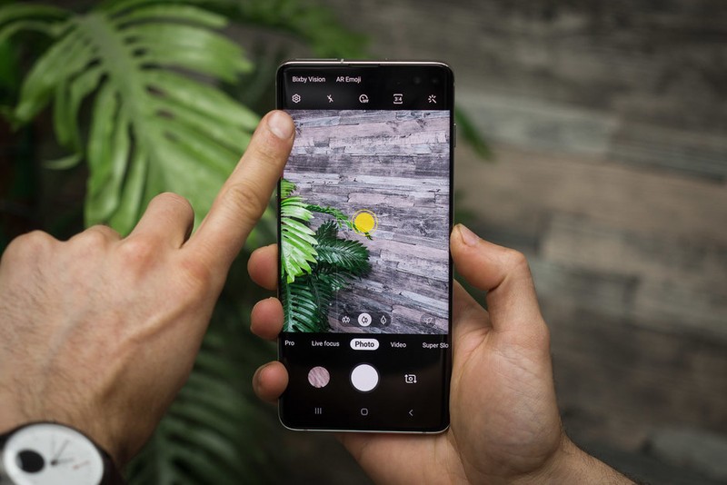 ảnh: Phone Arena ảnh: Phone Arena