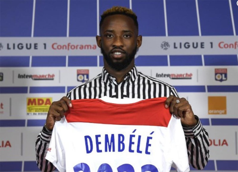 Dembele hiện đang khoác áo CLB Lyon của Pháp