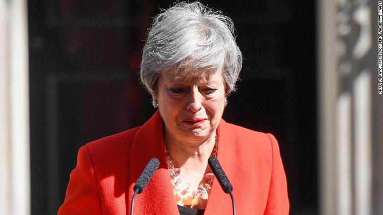 Thủ tướng Anh Theresa May tuyên bố từ chức vào chiều 24/5 (Ảnh: CNN)