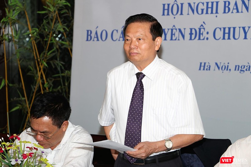 ông Lê Doãn Hợp - Chủ tịch Danh dự VDCA phát biểu tại Hội nghị