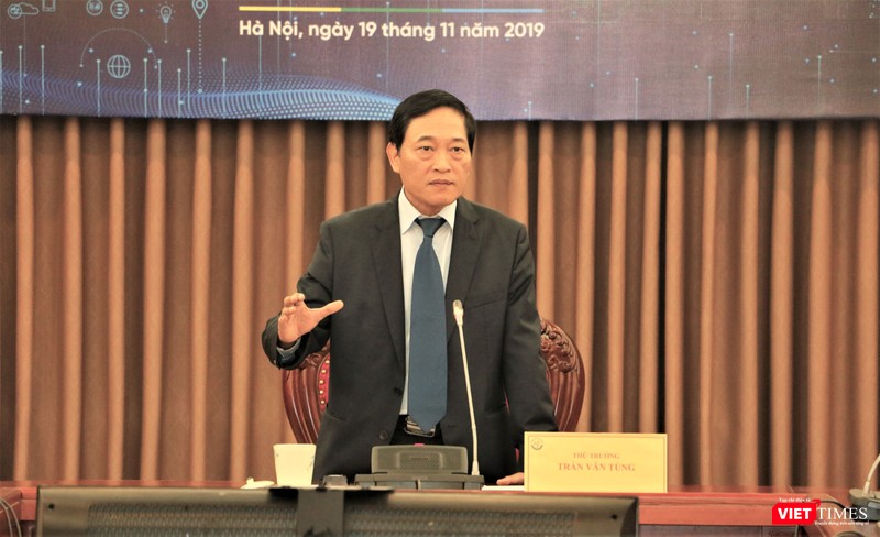 Thứ trưởng Bộ Khoa học Công nghệ Trần Văn Tùng