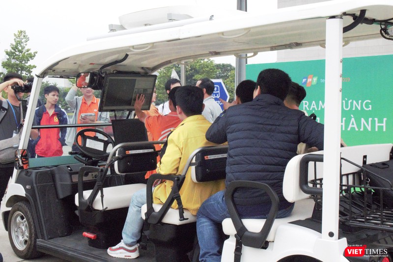 Trải nghiệm xe tự hành của FPT