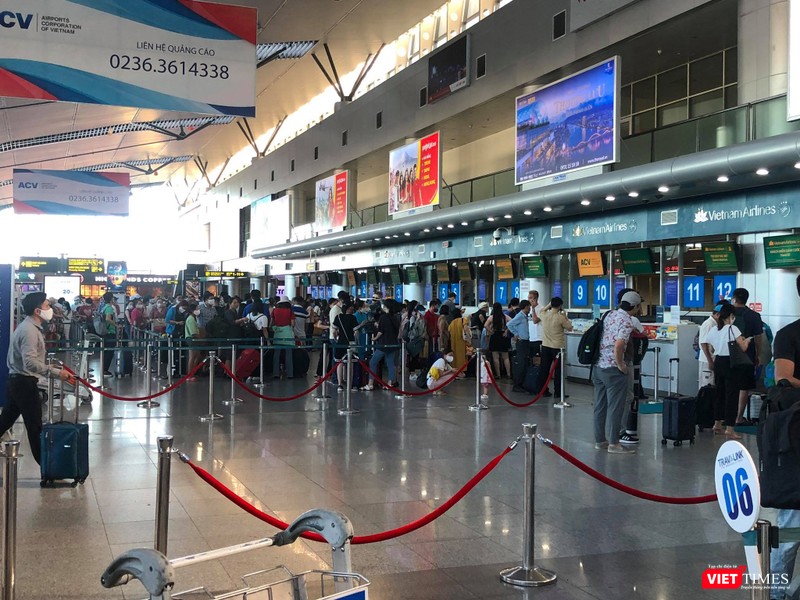 Hình ảnh tại ga đi (Departures) sân bay Đà Nẵng Hình ảnh tại ga đi (Departures) sân bay Đà Nẵng