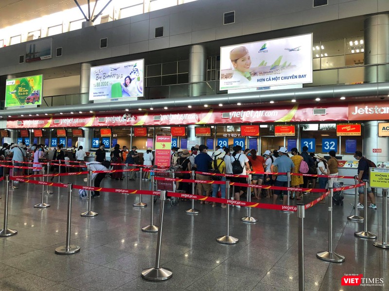 Hình ảnh tại ga đi (Departures) sân bay Đà Nẵng Hình ảnh tại ga đi (Departures) sân bay Đà Nẵng